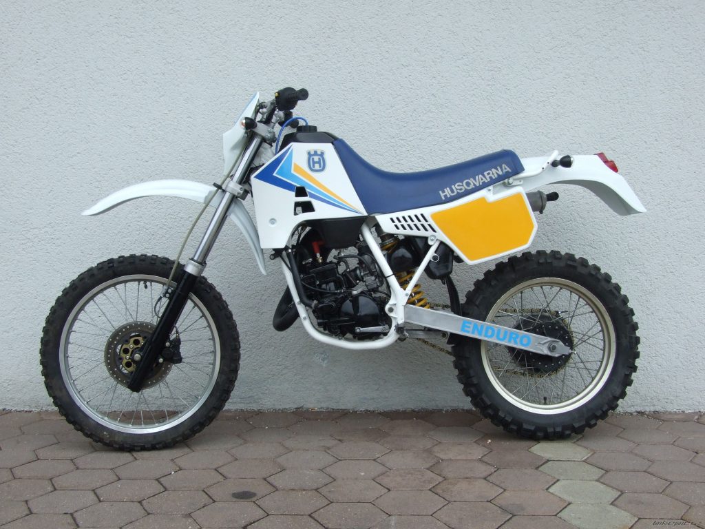 Té De Fourche Supérieur Pour Husqvarna WRK 125 (1988) - Pièce D'occasion A3115